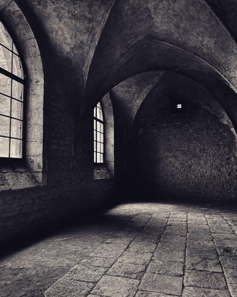 Fotokurzy Pavel Hrejsemnou Kutná Hora. Profesionální fotokurzy v Kutné Hoře. Kurzy fotografie s Pavlem Hrejsemnou. Fotografické workshopy v Kutné Hoře. Kurzy pro začátečníky i pokročilé fotografy. Umělecké fotokurzy s osobním přístupem. Kurzy fotografie v praxi s Pavlem Hrejsemnou. Fotokurzy zaměřené na konkrétní fotografické techniky. Fotografické kurzy pro všechny věkové kategorie. Kurzy fotografování architektury a krajiny v Kutné Hoře. Individuální konzultace a poradenství v rámci kurzů. Kurzy portrétní fotografie s Pavlem Hrejsemnou. Fotokurzy pro zvýšení kreativity a technických dovedností. Kurzy fotografování svateb a událostí. Kontaktní informace pro přihlášení na fotokurzy s Pavlem Hrejsemnou.